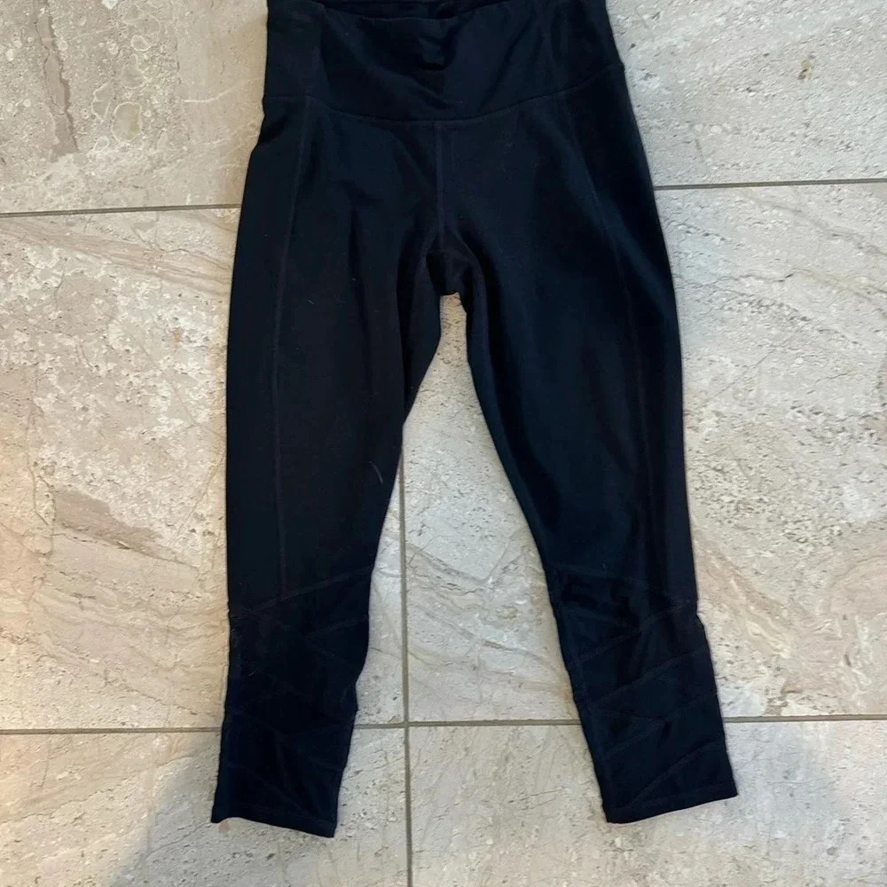 Athleta Size Small Black Mesh Legging
